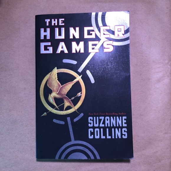 🍑 3 / 20$ 🍑 The Hunger Games - Picture 2 of 4